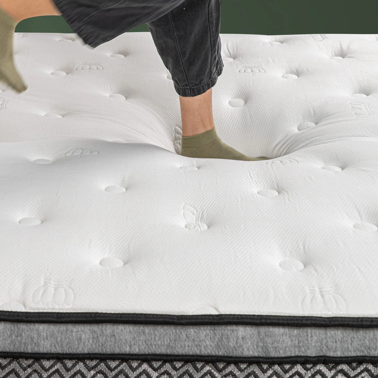 Medium 10-Inch Cooling Gel Memory Foam Queen Mattress - Omega Lifestyles