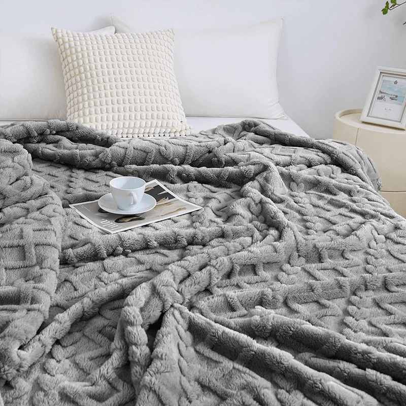 Lightweight Breathable Coral Fleece Polyester Blanket - Sleep Galleria