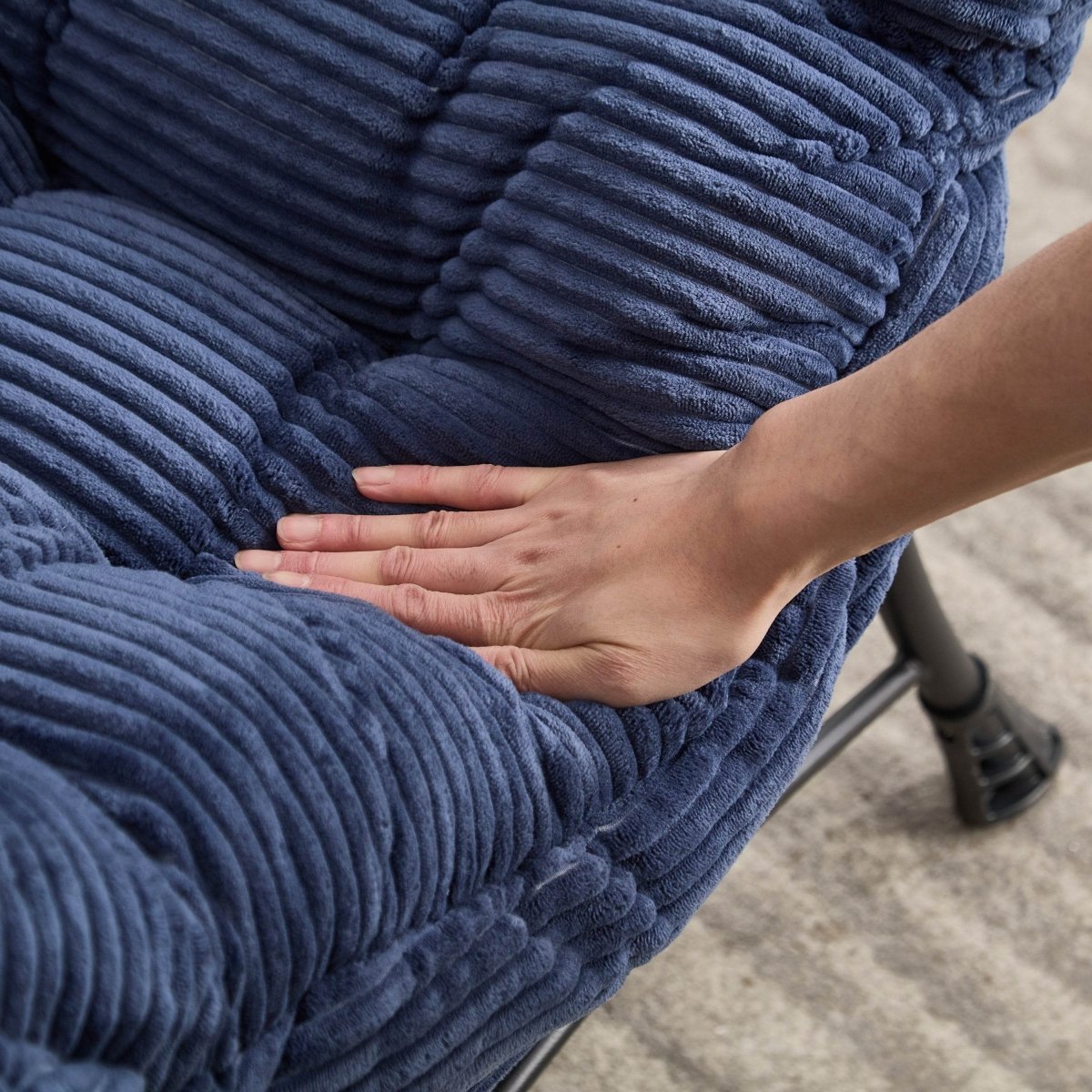 Ergonomic Navy Blue Lounge Chair - Sleep Galleria