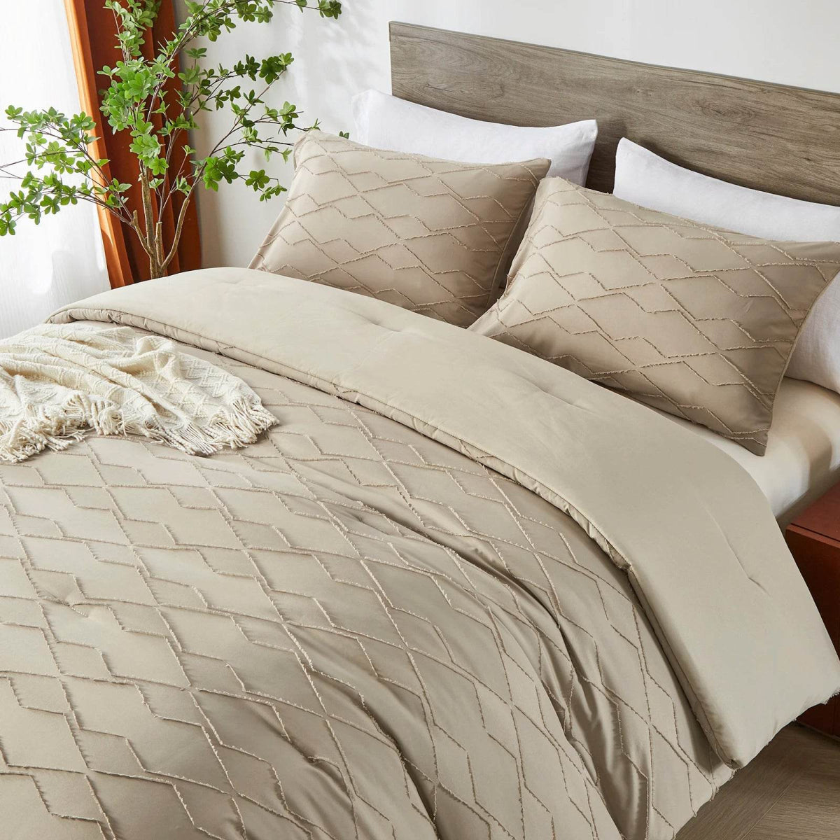 Extra Soft 3-Piece Microfiber Quilt And Pillowcase Set - Sleep Galleria