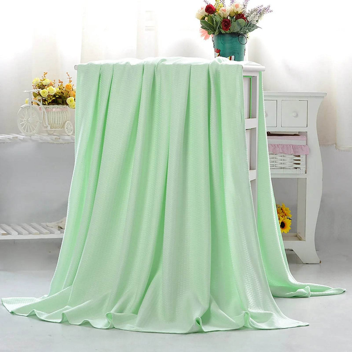 Lightweight Breathable Bamboo Fiber Cooling Blanket - Sleep Galleria