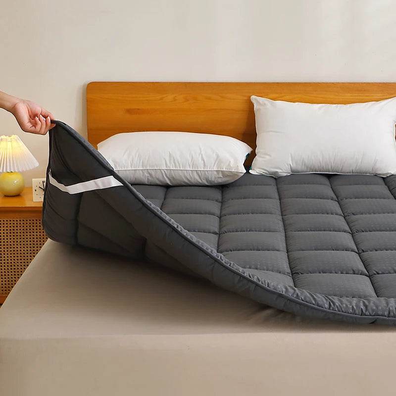 Quilted Polyester Mattress Pad With Secure Lacing - Sleep Galleria