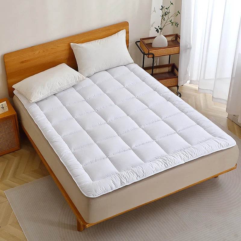 Quilted Polyester Mattress Pad With Secure Lacing - Sleep Galleria