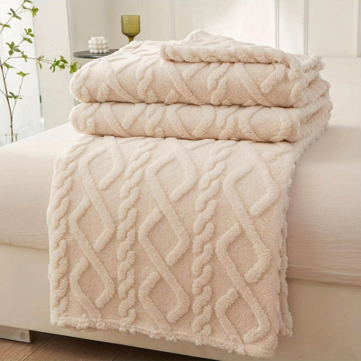 Lightweight Portable Coral Fleece Woven Blanket - Sleep Galleria