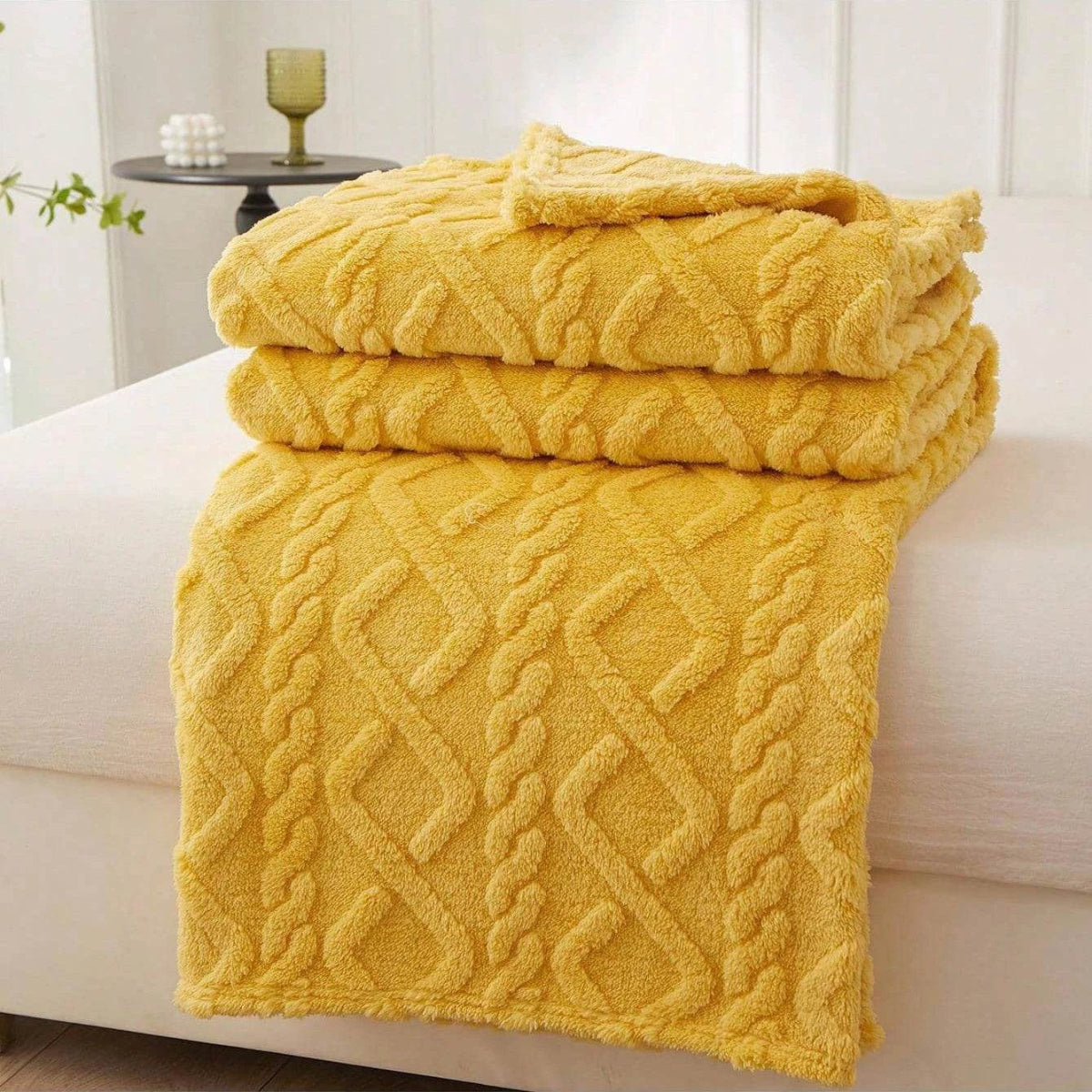Lightweight Portable Coral Fleece Woven Blanket - Sleep Galleria