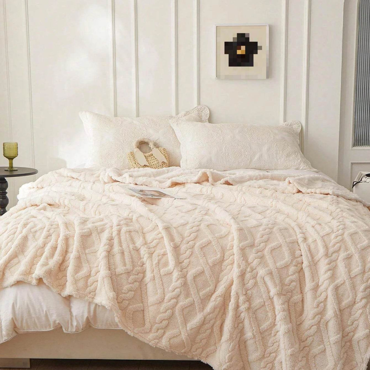 Lightweight Portable Coral Fleece Woven Blanket - Sleep Galleria