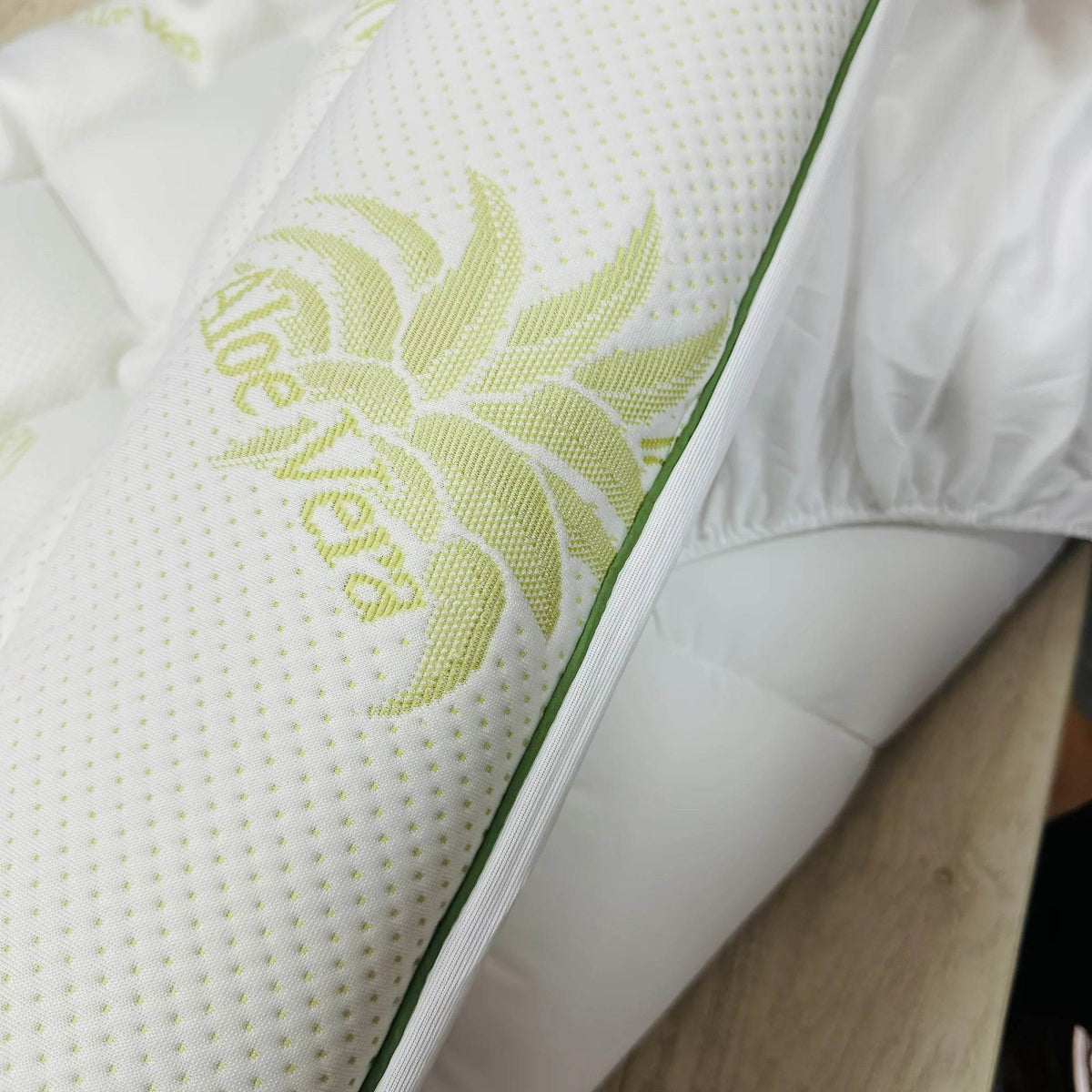 Aloe Vera Infused Waterproof Mattress Protector - Sleep Galleria