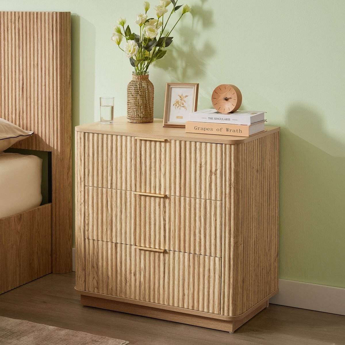 Modern Oak 3-Drawer Dresser With Curved Wave Design - Sleep Galleria