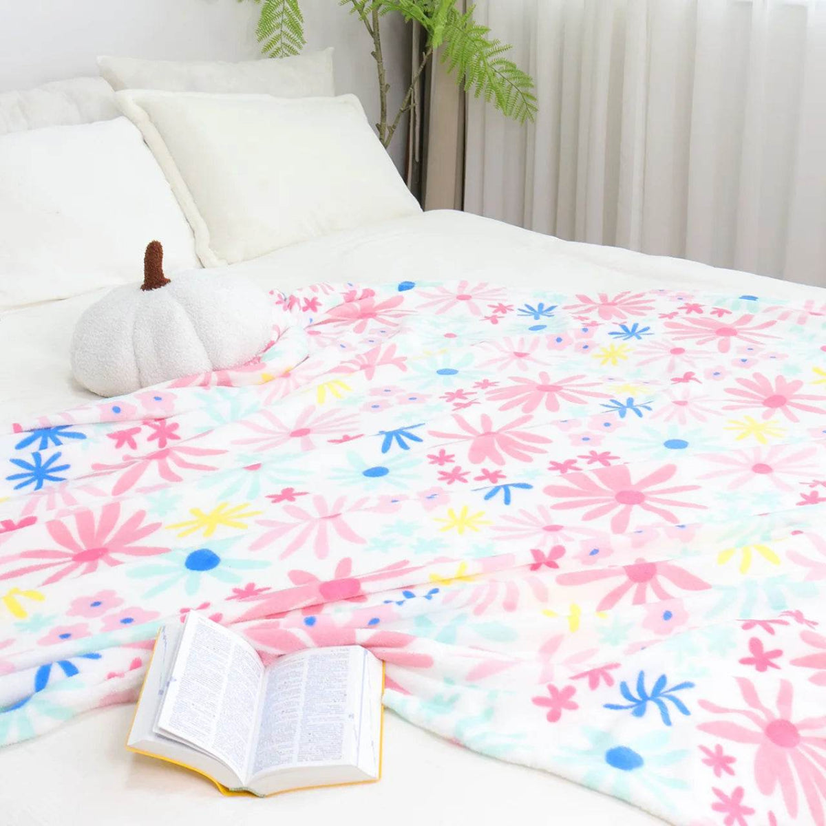 Cool Lightweight Cartoon Knit Summer Thread Blanket - Sleep Galleria