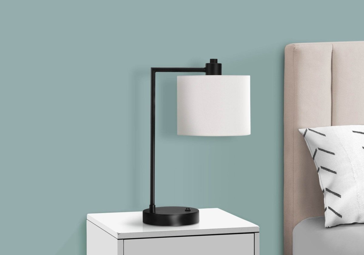 Modern Black Metal Table Lamp With Usb Port - Sleep Galleria