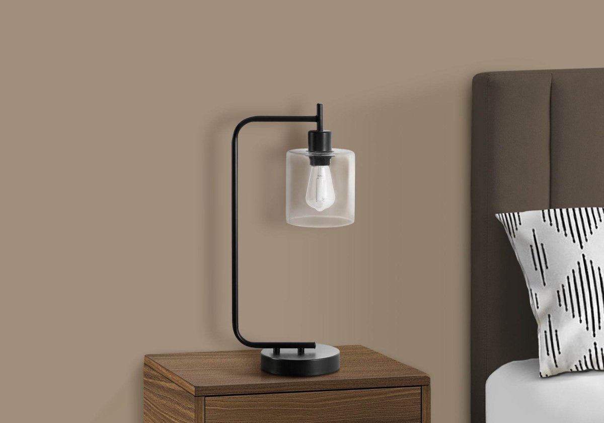 Modern Black Metal Table Lamp With USB Port - Sleep Galleria