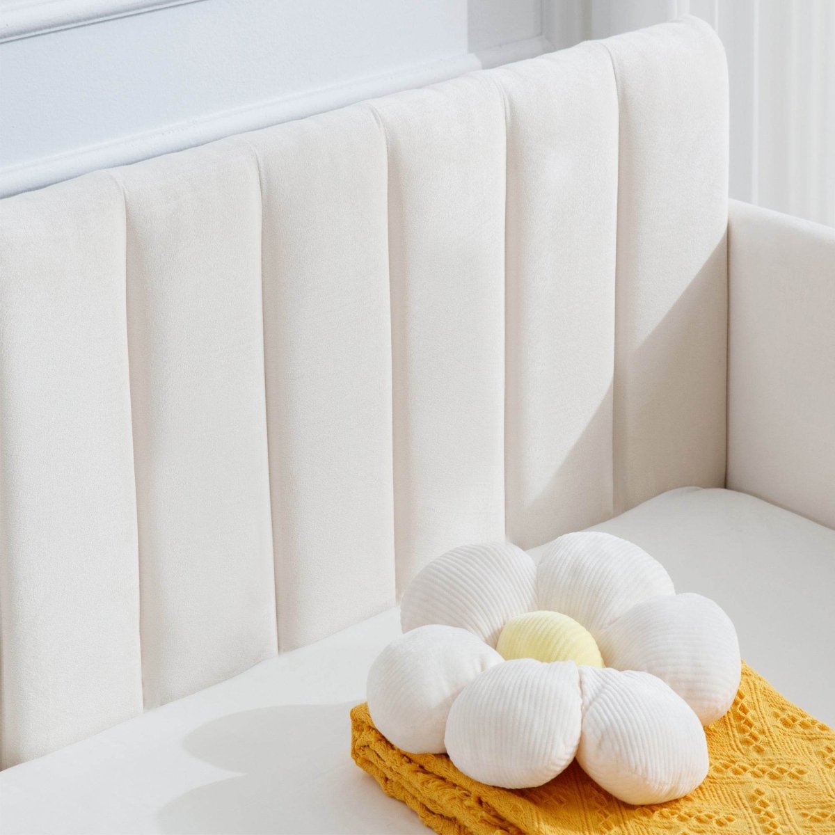 Twin Upholstered Velvet Daybed With Ribbed Tufted Backrest - Serenova - Omega Lifestyles