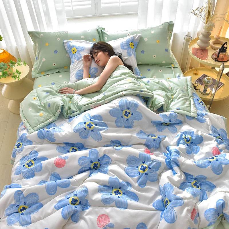 Fashion Skin-friendly Summer Cool Blanket Comfortable Lightweight Air Condition Comforter Machine Washable Quilt for Adults Kid - Sleep Galleria