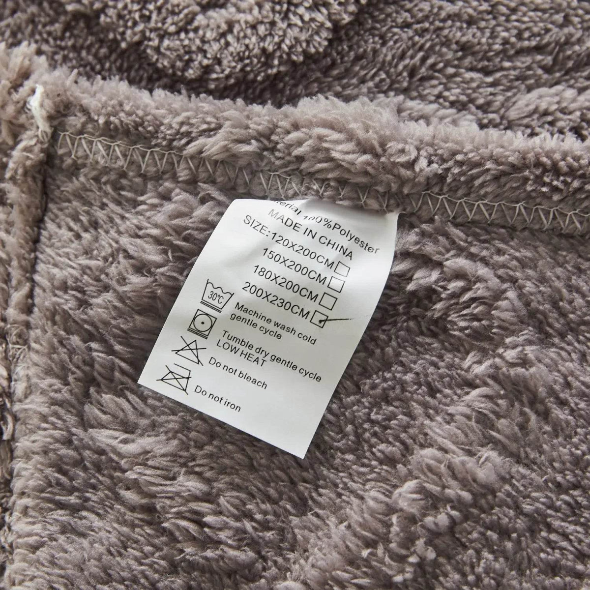 New Tafu Velvet Fleece Blankets Double sided Jacquard Geometric Pattern Thickened Blanket Cover Blanket Suitable for All Seasons - Sleep Galleria