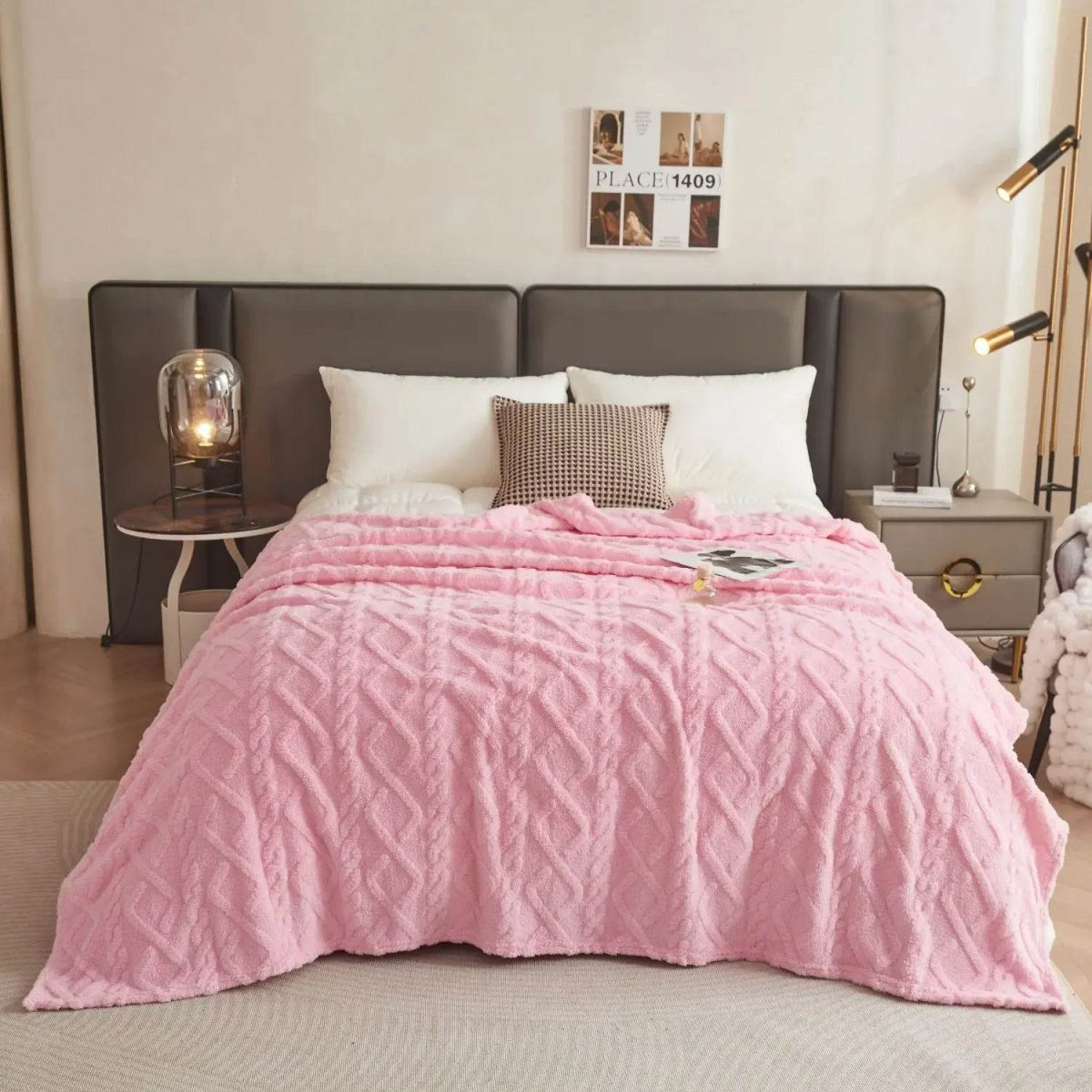 New Tafu Velvet Fleece Blankets Double sided Jacquard Geometric Pattern Thickened Blanket Cover Blanket Suitable for All Seasons - Sleep Galleria