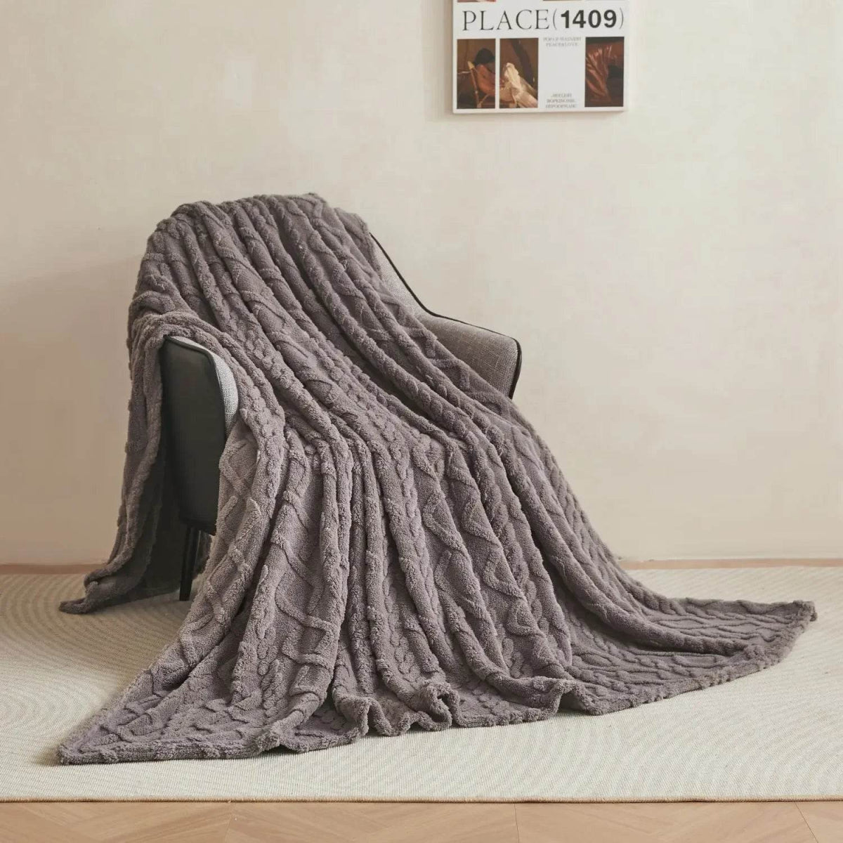 New Tafu Velvet Fleece Blankets Double sided Jacquard Geometric Pattern Thickened Blanket Cover Blanket Suitable for All Seasons - Sleep Galleria