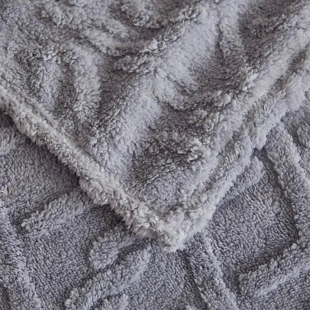 New Tafu Velvet Fleece Blankets Double sided Jacquard Geometric Pattern Thickened Blanket Cover Blanket Suitable for All Seasons - Sleep Galleria