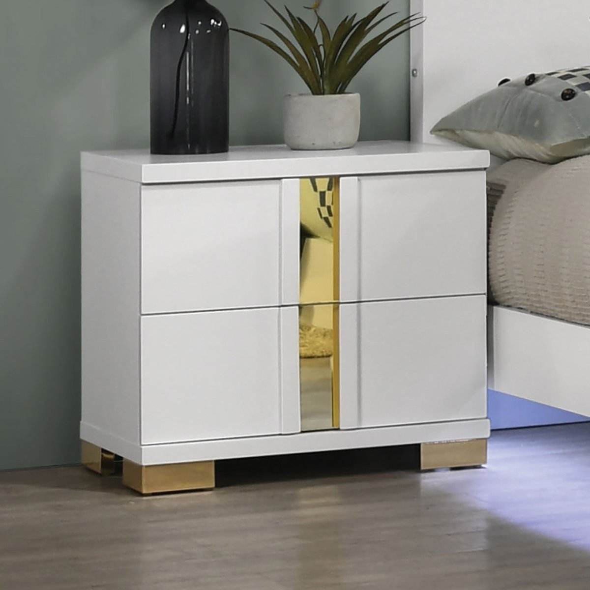 Modern White 3-Piece Bedroom Set With LED Nightstands - Sleep Galleria