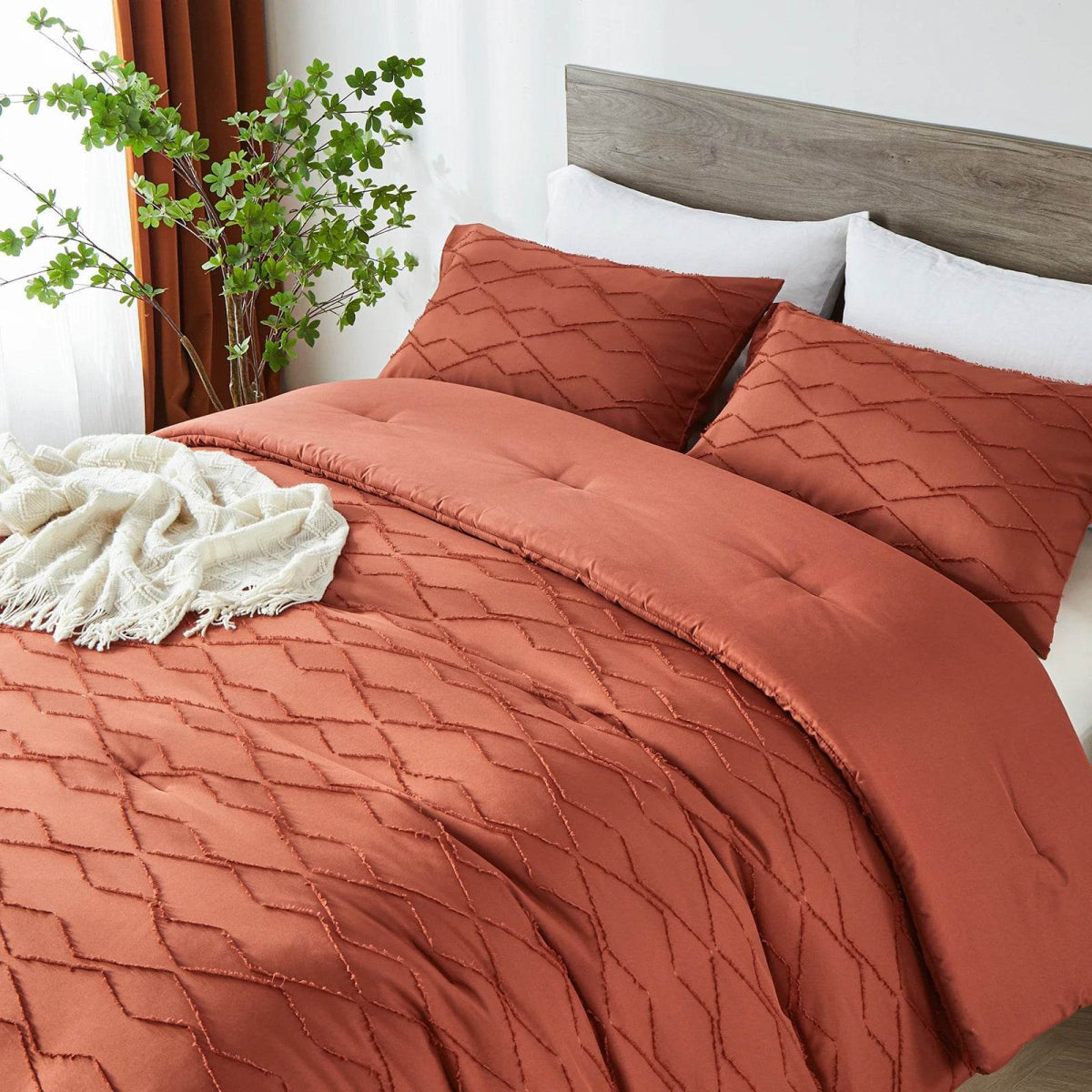 Extra Soft 3-Piece Microfiber Quilt And Pillowcase Set - Sleep Galleria