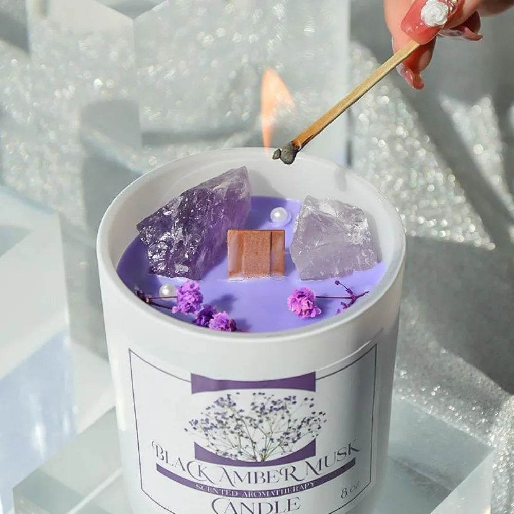 Amber Scented Soy Wax Candle With Healing Crystals - Omega Lifestyles