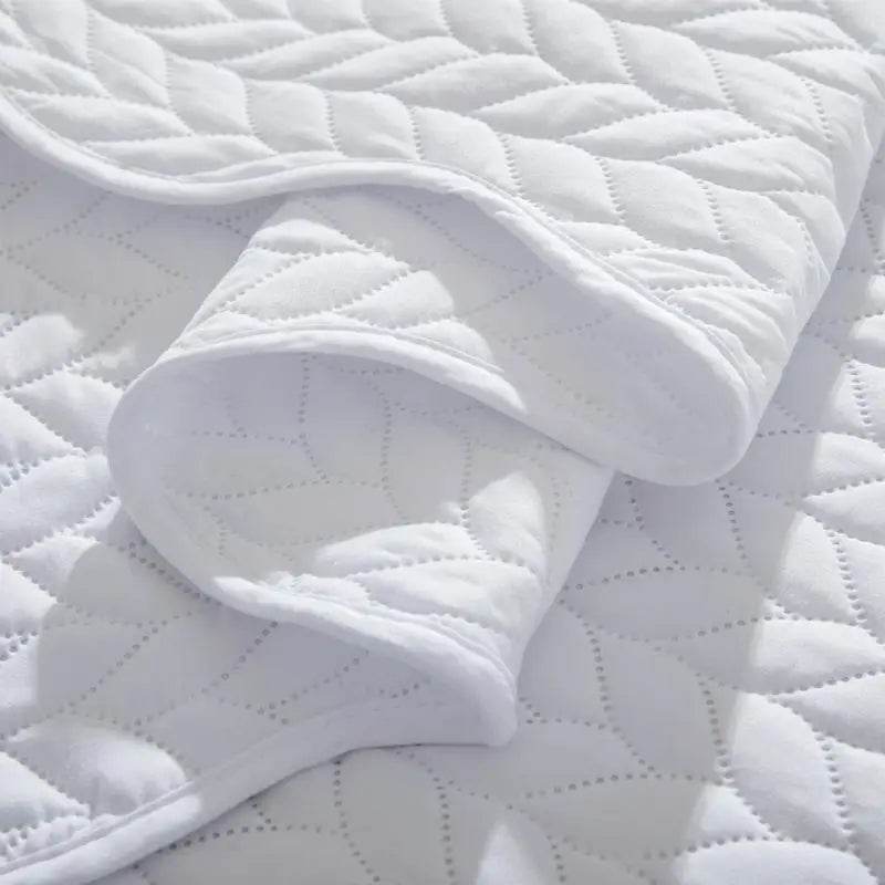 Imperial Homeware 3 Pcs Quilt Bedding Set Reversible Microfiber Coverlet with Pillow Shams case for Summer - Omega Lifestyles