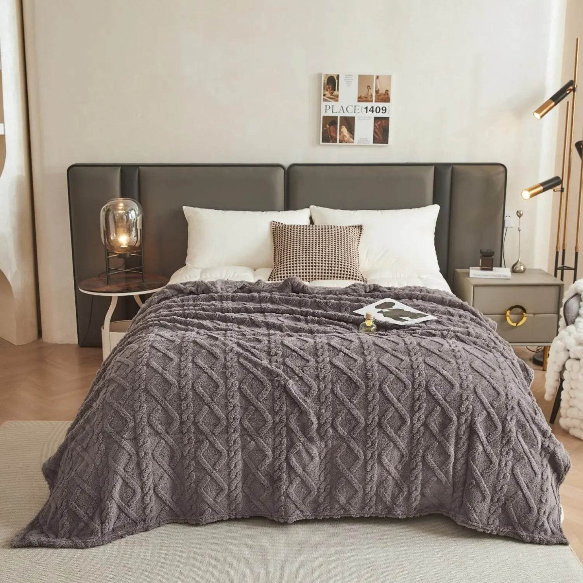 New Tafu Velvet Fleece Blankets Double sided Jacquard Geometric Pattern Thickened Blanket Cover Blanket Suitable for All Seasons - Sleep Galleria