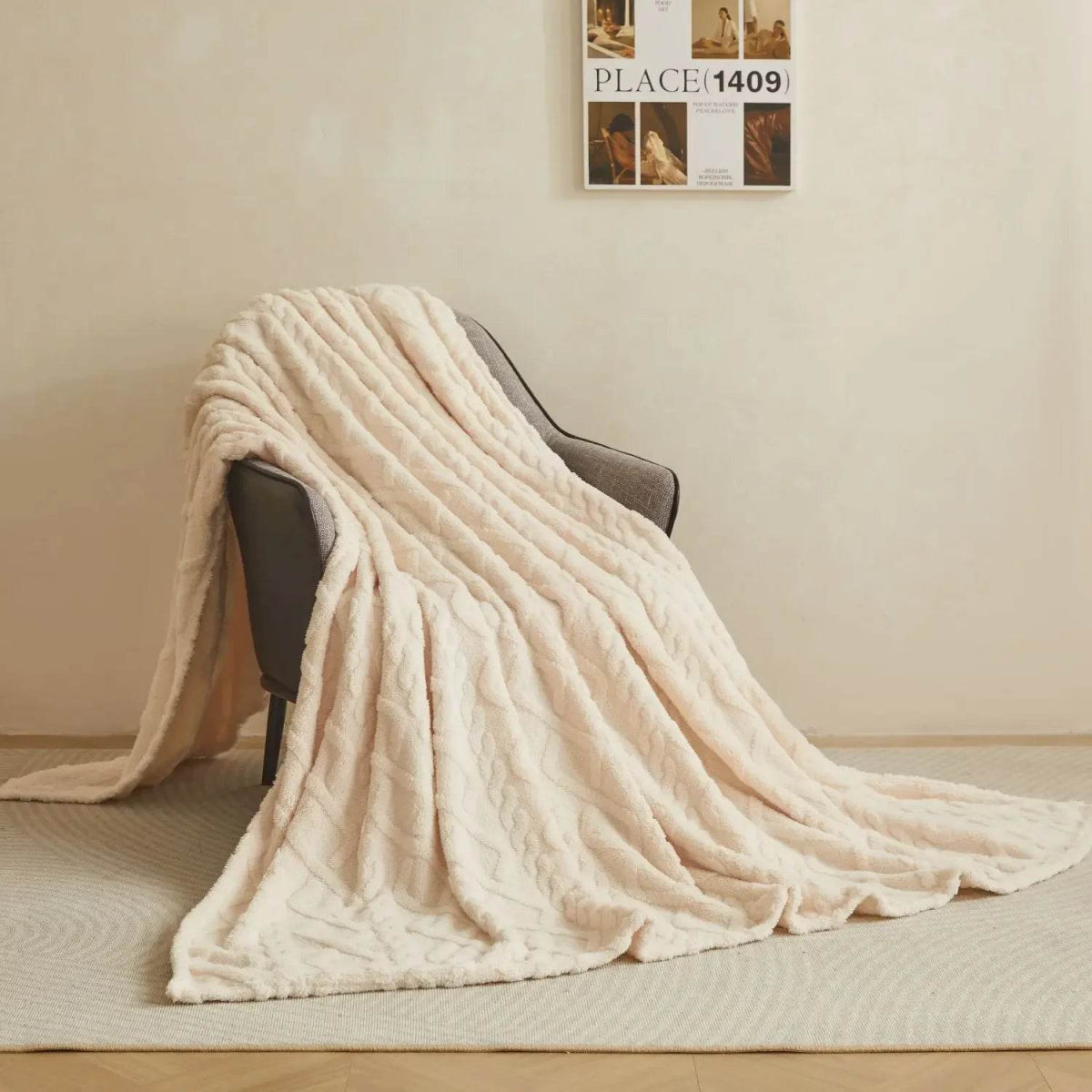 New Tafu Velvet Fleece Blankets Double sided Jacquard Geometric Pattern Thickened Blanket Cover Blanket Suitable for All Seasons - Sleep Galleria